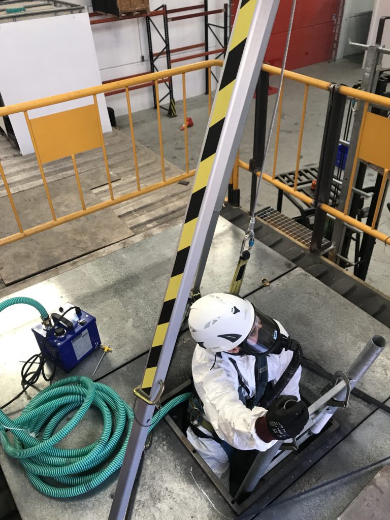 CURSO ESPACIOS CONFINADOS BARCELONA